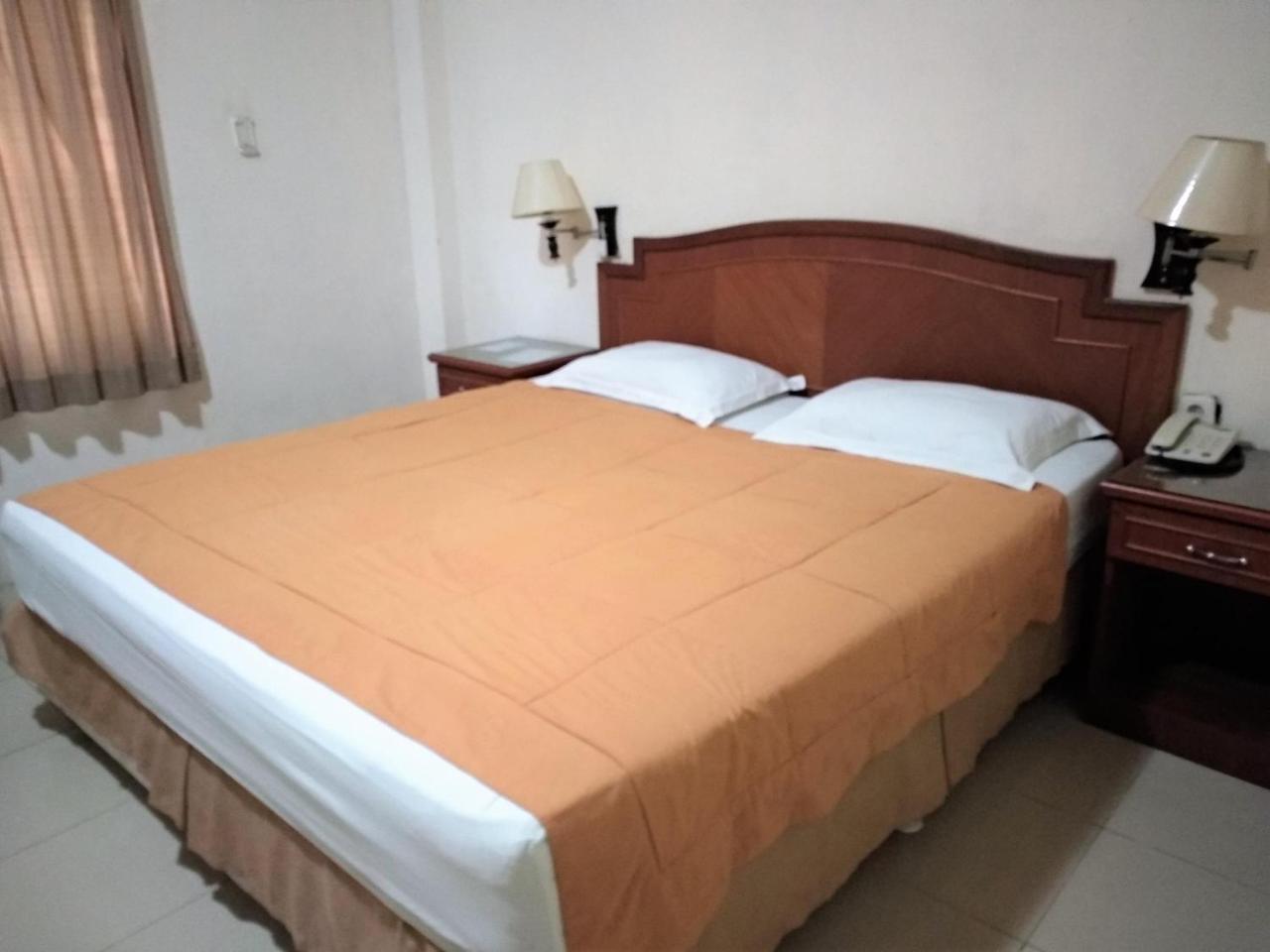 Hotel Batara Banjarmasin  Esterno foto